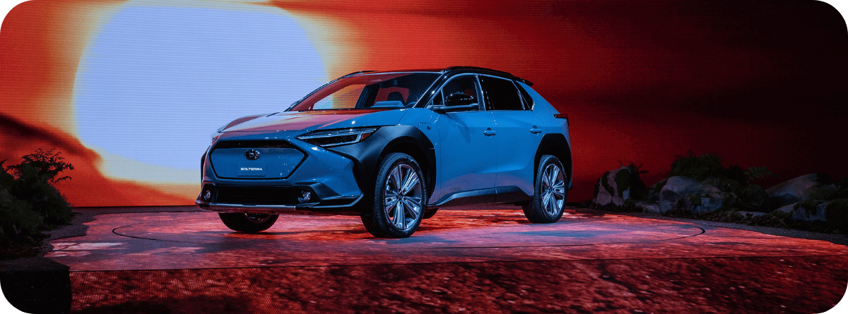 Subaru-elbil-på-backe